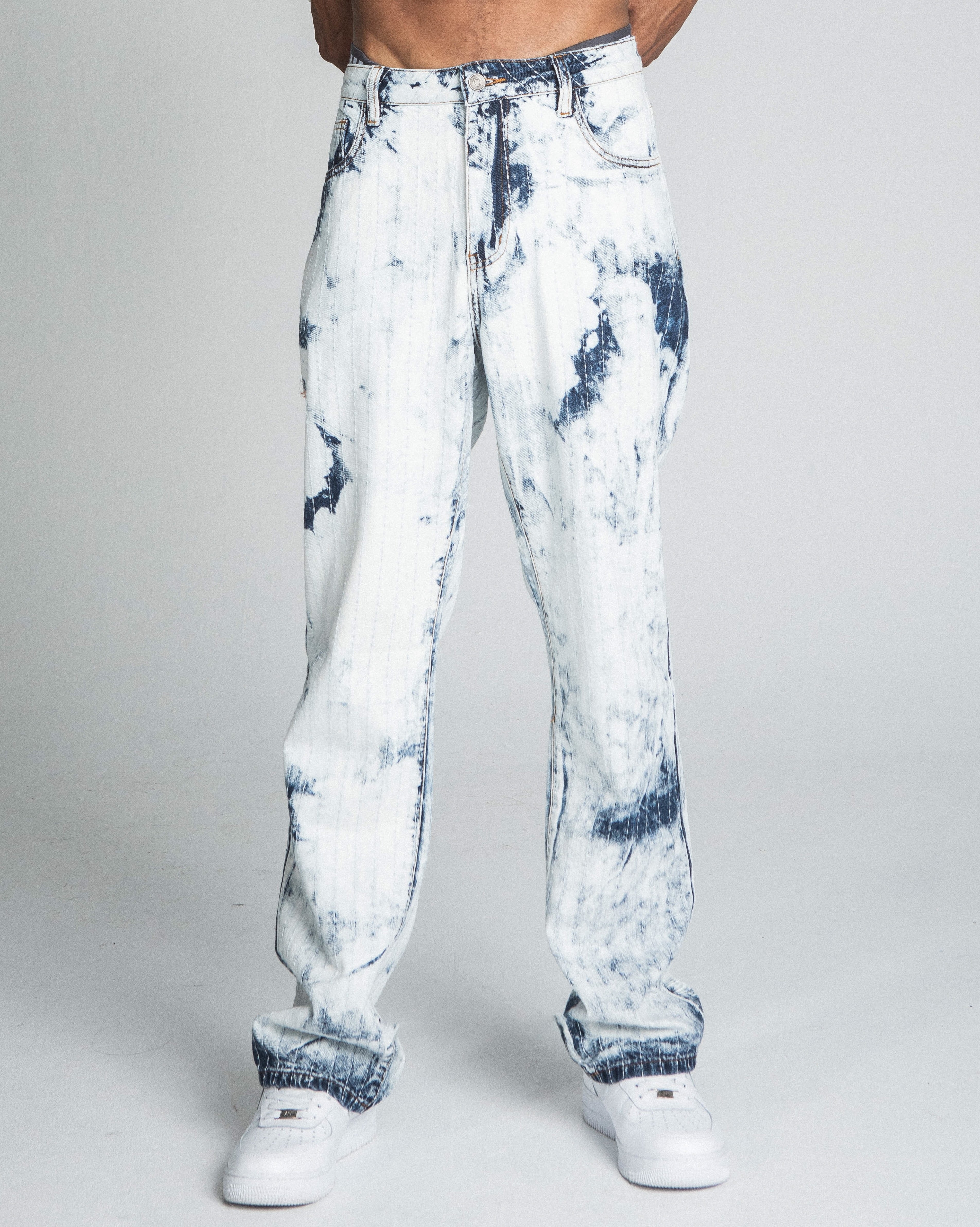 AJ01L-1 DARK BLUE/WHITE TIE DYE THREAD LINE LOOSE JEANS